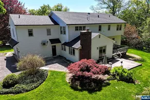 17 Grandview Ave, Upper Saddle River, NJ 07458 - Photo 5