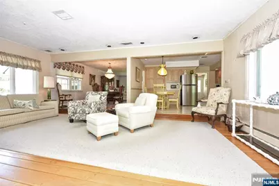 17 Grandview Avenue, Upper Saddle River, NJ 07458 - Photo 13