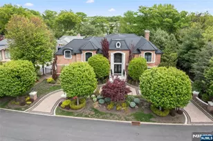 675 Summit St, Englewood Cliffs, NJ 07632 - Photo 1