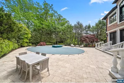 675 Summit Street, Englewood Cliffs, NJ 07632 - Photo 45