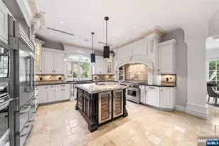 675 Summit St, Englewood Cliffs, NJ 07632 - Photo 11