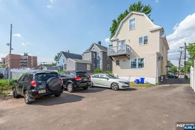 344 Valley Brook Avenue 1 #1, Lyndhurst Township, NJ 07071 - Photo 21