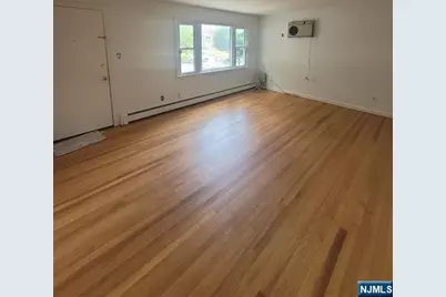 360 New York Avenue 1st Flr #1st flr, Lyndhurst Township, NJ 07071 - Photo 3