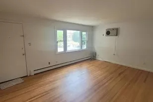 360 New York Ave 1st Flr, Lyndhurst Township, NJ 07071 - Photo 3