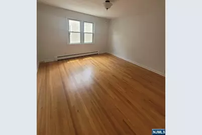 360 New York Avenue 1st Flr #1st flr, Lyndhurst Township, NJ 07071 - Photo 7