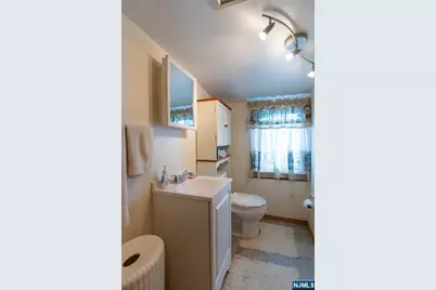 64 Howard Street, Lodi, NJ 07644 - Photo 15