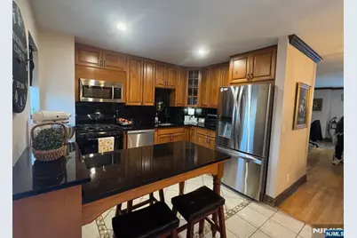 76 Metro Vista, Hawthorne, NJ 07506 - Photo 15