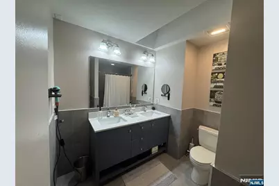 76 Metro Vista, Hawthorne, NJ 07506 - Photo 27