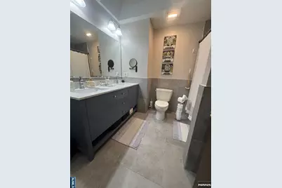 76 Metro Vista, Hawthorne, NJ 07506 - Photo 25