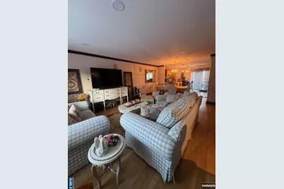 76 Metro Vista, Hawthorne, NJ 07506 - Photo 5