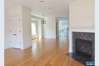 427 Westview Place A #A, Fort Lee, NJ 07024 - Photo 5