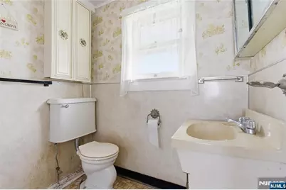 68 Franklin Avenue, Neptune Township, NJ 07756 - Photo 13