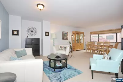164 Winchester Court 164A #164A, Washington Township, NJ 07676 - Photo 9