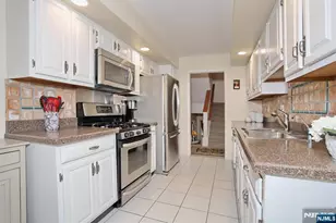 164 Winchester Ct 164A, Washington Township, NJ 07676 - Photo 13