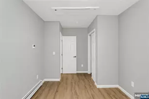 105 10th St, Passaic, NJ 07055 - Photo 31
