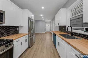 105 10th St, Passaic, NJ 07055 - Photo 17
