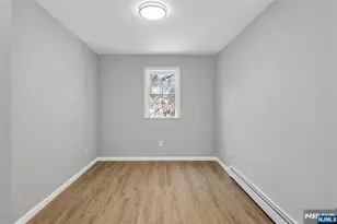 105 10th St, Passaic, NJ 07055 - Photo 29