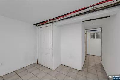 105 10th Street, Passaic, NJ 07055 - Photo 41