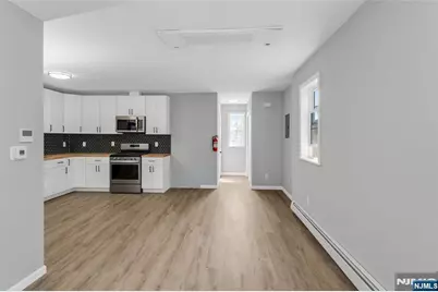 105 10th Street, Passaic, NJ 07055 - Photo 25
