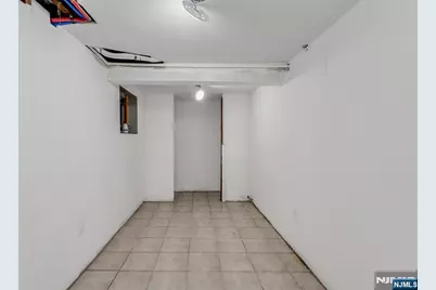 105 10th Street, Passaic, NJ 07055 - Photo 37