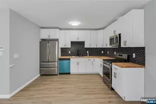105 10th St, Passaic, NJ 07055 - Photo 27