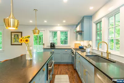 487 Highland Avenue, Montclair, NJ 07043 - Photo 13