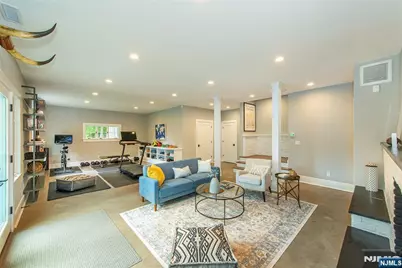 487 Highland Avenue, Montclair, NJ 07043 - Photo 41