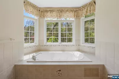 17 Constitution Avenue, Roxbury Township, NJ 07876 - Photo 13