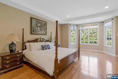 17 Constitution Avenue, Roxbury Township, NJ 07876 - Photo 9
