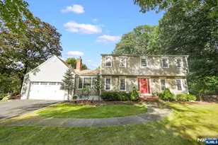 5 Monroe Dr, Mahwah, NJ 07430 - Photo 1
