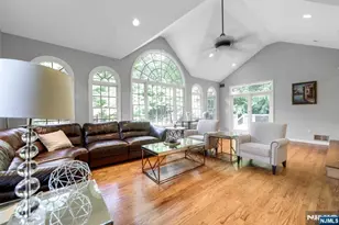 5 Monroe Dr, Mahwah, NJ 07430 - Photo 15