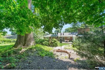 130 Pearl Brook Drive, Clifton, NJ 07013 - Photo 39