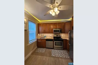 19 Albert Street 2F #2F, Garfield, NJ 07026 - Photo 5