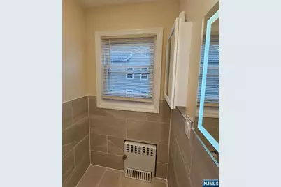 19 Albert Street 2F #2F, Garfield, NJ 07026 - Photo 11