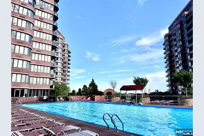 100 Carlyle 5J North #5J North, Cliffside Park, NJ 07010 - Photo 25