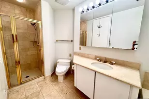 100 Carlyle 5J N, Cliffside Park, NJ 07010 - Photo 23