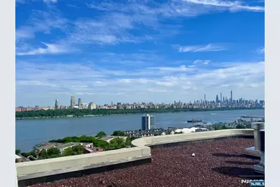 100 Carlyle 5J North #5J North, Cliffside Park, NJ 07010 - Photo 23