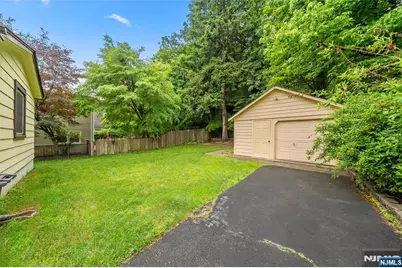 243 Jefferson Avenue, Cresskill, NJ 07626 - Photo 25