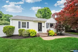 419 Wyckoff Ave, Ramsey, NJ 07446 - Photo 1