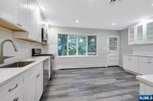 32 Rock Rd, Englewood Cliffs, NJ 07632 - Photo 7