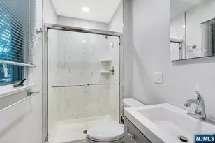 32 Rock Rd, Englewood Cliffs, NJ 07632 - Photo 17