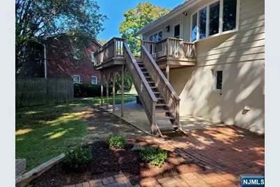 32 Rock Road, Englewood Cliffs, NJ 07632 - Photo 27