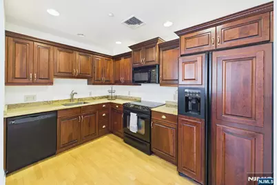 3405 Rio Vista Drive 3405 #3405, Mahwah, NJ 07430 - Photo 13