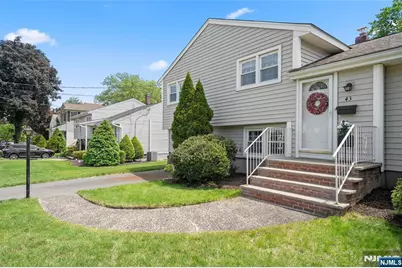 43 Woodvale Road, Glen Rock, NJ 07452 - Photo 3