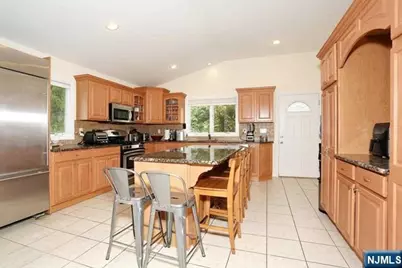 84 12th Street, Cresskill, NJ 07626 - Photo 17