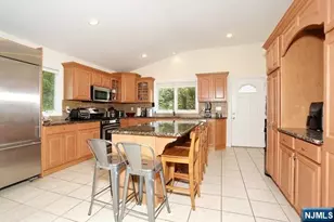 84 12th St, Cresskill, NJ 07626 - Photo 17