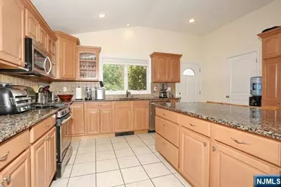 84 12th Street, Cresskill, NJ 07626 - Photo 19