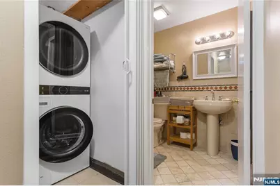 289 Valley Boulevard 2D #2D, Wood Ridge, NJ 07075 - Photo 21