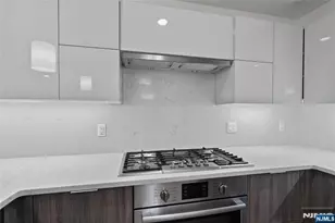 9 Ave At Port Imperial 823, West New York, NJ 07093 - Photo 3