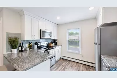 200 Main Street, Little Falls Township, NJ 07424 - Photo 13